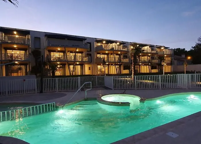 Apartment Pour 4 Pers Avec Terrasse, Jardin, Piscine Et Acces - Animaux Admis - Fr-1-194-218 La Tranche-sur-Mer