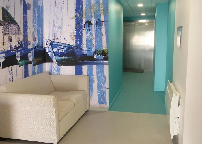 Apartment Pour 4 Pers Avec Terrasse, Jardin, Piscine Et Acces - Animaux Admis - Fr-1-194-218 La Tranche-sur-Mer