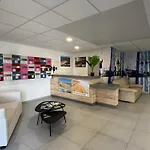 Pour 4 Pers Avec Terrasse, Jardin, Piscine Et Acces - Animaux Admis - Fr-1-194-218 아파트