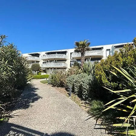 Pour 4 Pers Avec Terrasse, Jardin, Piscine Et Acces - Animaux Admis - Fr-1-194-218 *